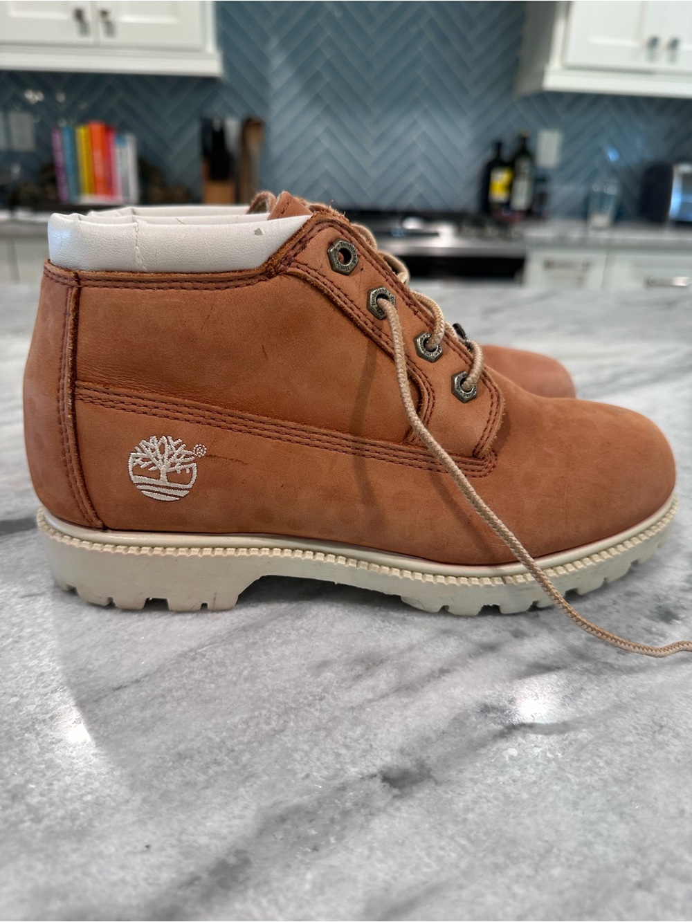Timberland Lowtop boots Size 7.5 Fair Condition